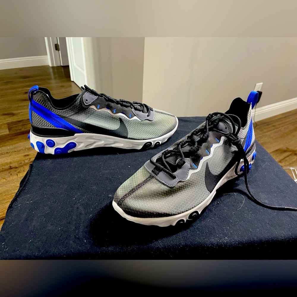 Mens Nike Element Sneaker